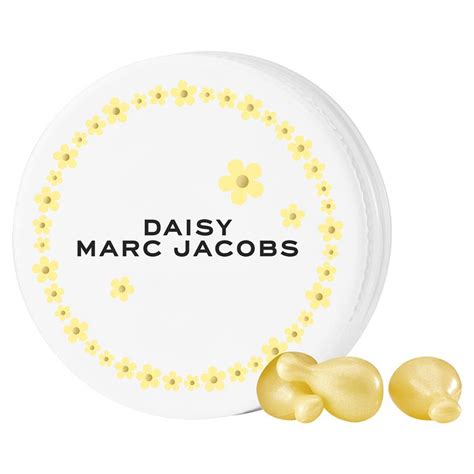 daisy marc jacobs capsules.